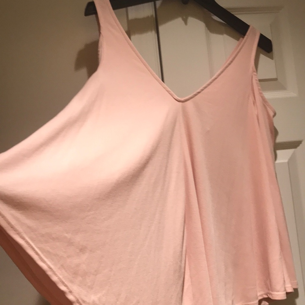 Sexy Design Lab cold shoulder top - new! - Picture 3 of 4